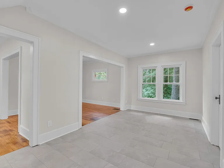 850 Campbell Blvd — Photo 15