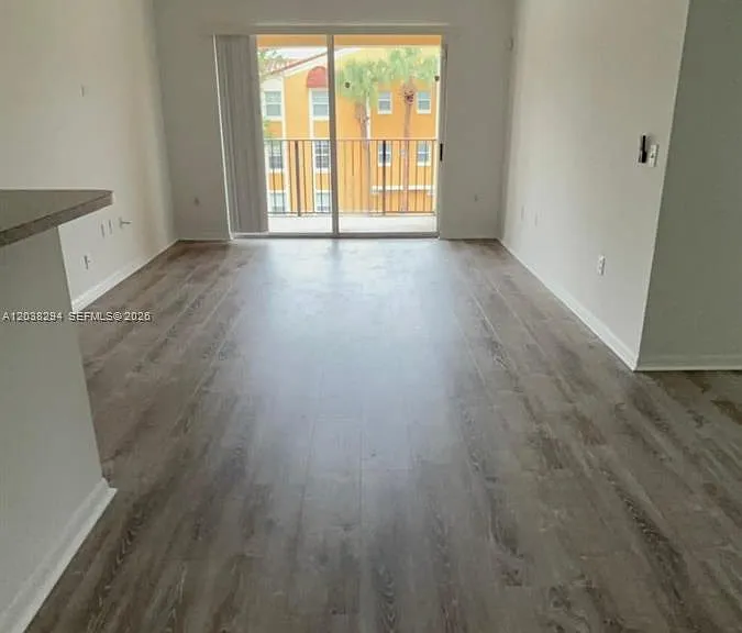 2440 E Preserve Way #303 — Photo 1