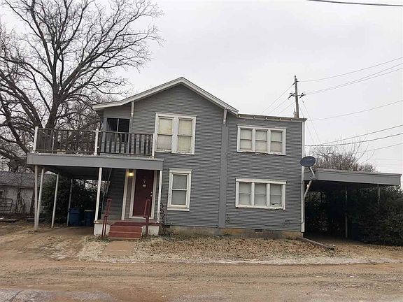 2nd image of 811.5 West Pl #B
