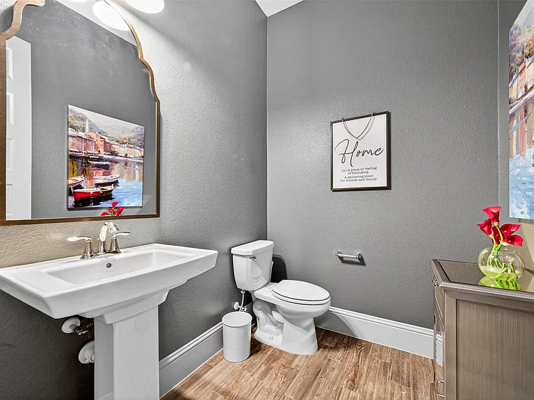 2072 Laurie Darlin Dr — Photo 22