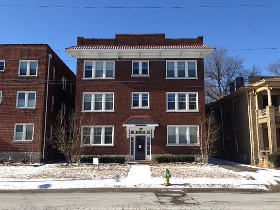 256 E High St Exterior