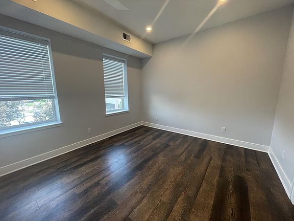 4th image of 15 Park St #304