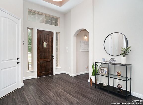 4th image of 3830 Gran Heights