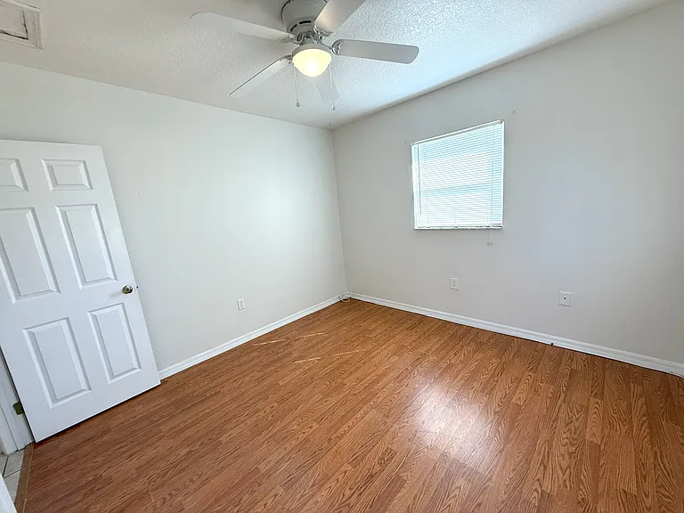 4850 Sutton Ave — Photo 11