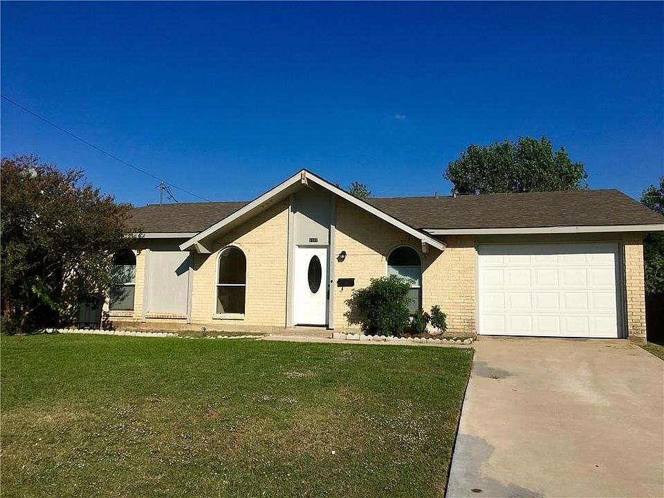 1st image of 1107 Westwood Dr