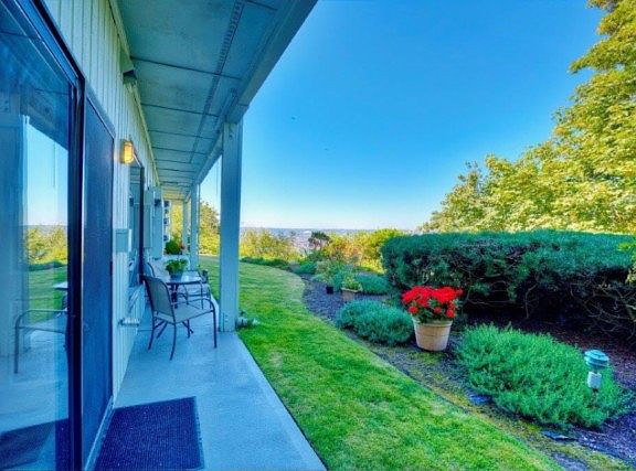 2nd image of 1140 Browns Point Blvd Unit 2