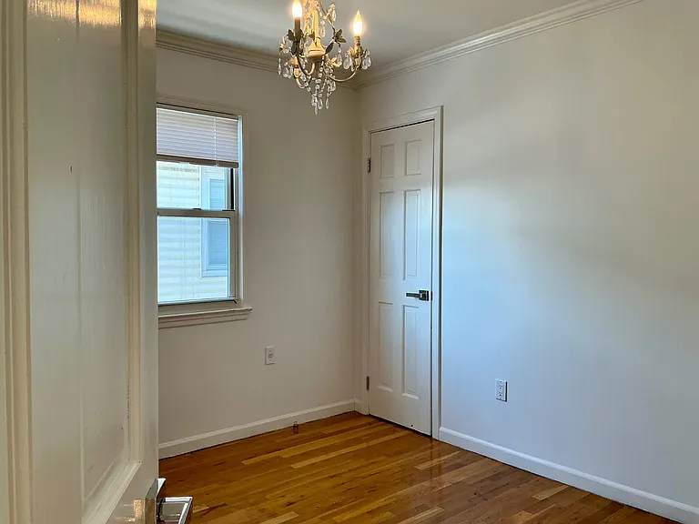 306 Jefferson Ave #1 — Photo 15