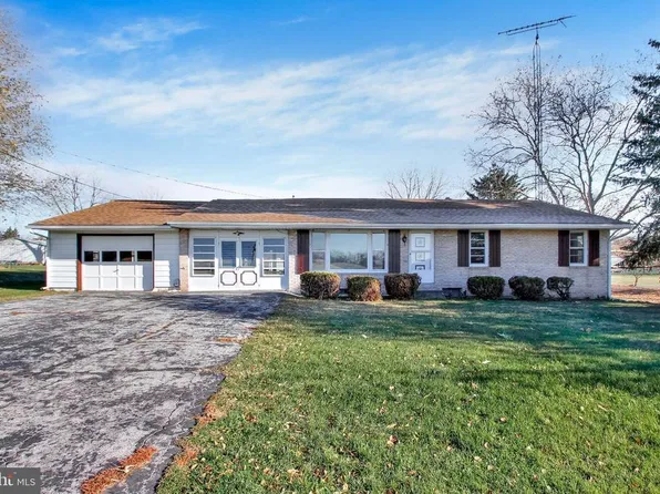 315 Shealer Rd, Gettysburg, PA 17325