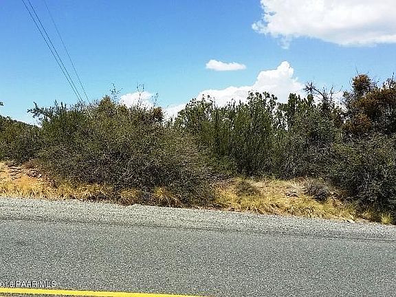 5th image of 1470 N Skyline Dr