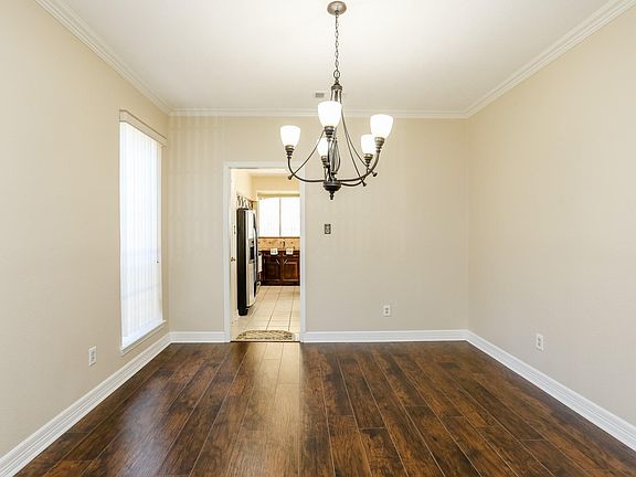 4th image of 18119 Oakleaf Trail Ct
