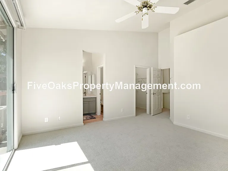 885 Rathbone Cir — Photo 10
