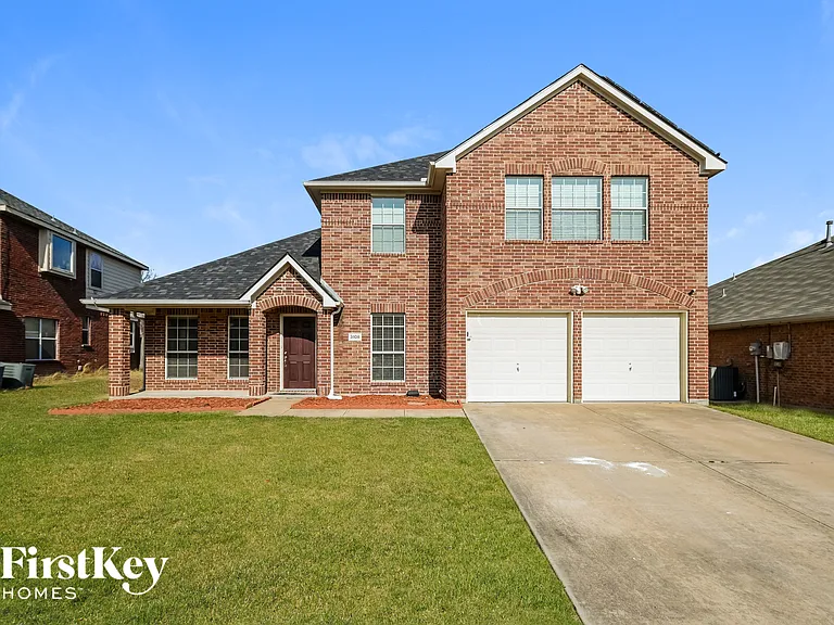 3108 Silver Creek Dr — Photo 1