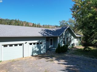 23196 N Umpqua Hwy, Idleyld Park, OR 97447