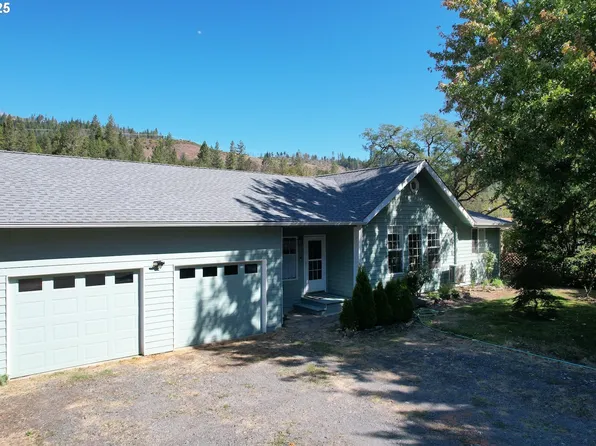 23196 N Umpqua Hwy, Idleyld Park, OR 97447