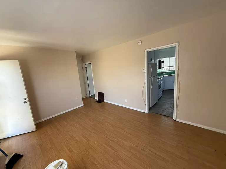 10918 S Main St #Y — Photo 6