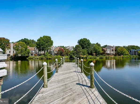 7604 Lakeside Village Dr APT J, Falls Church, VA 22042
