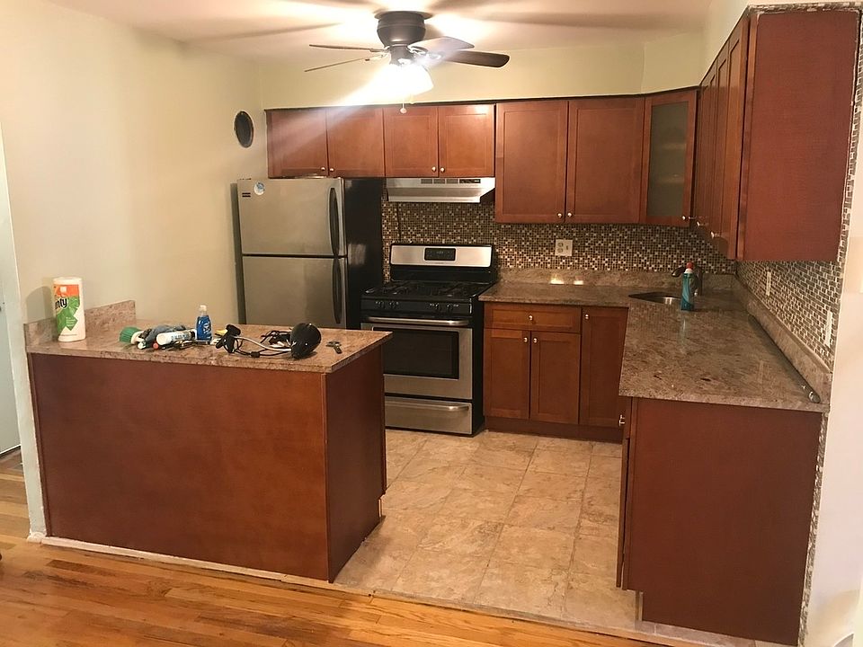1st image of 25-26 35th St #3