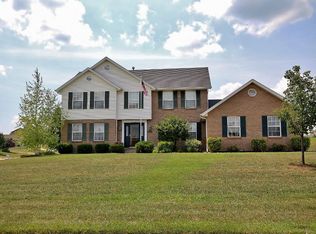 6301 Willow Brooke Dr, Hamilton, OH 45011