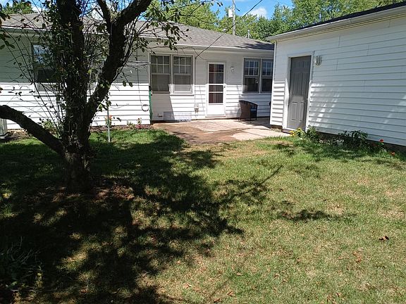 3rd image of 106 Canterbury Dr