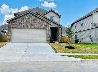 8324 White Pine Dr, Fort Worth, TX 76123