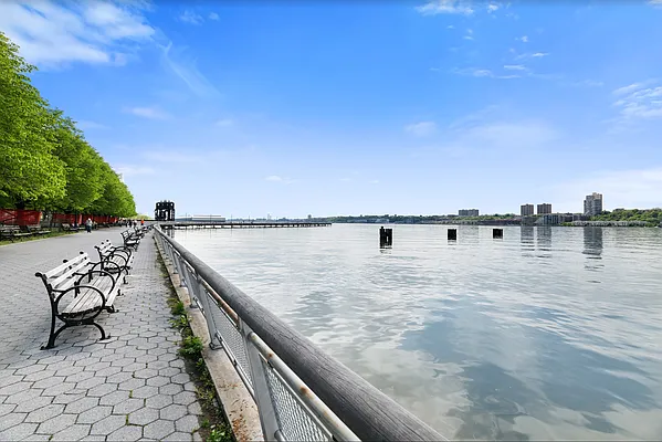 Rented by REAL New York | media 14