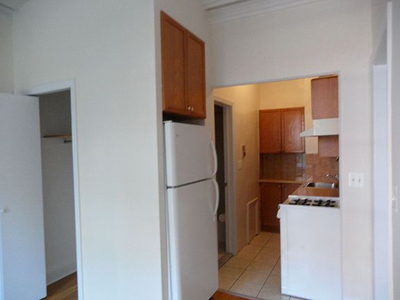 5th image of 141 Montague St #3B