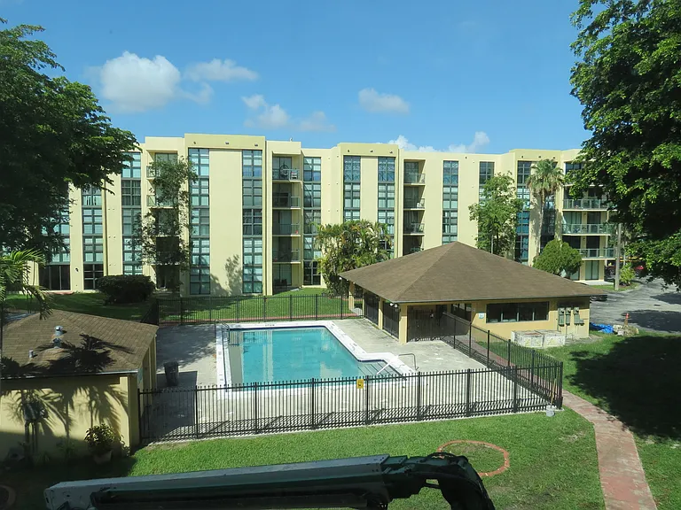 11750 SW 18th St #312-1 — Photo 23