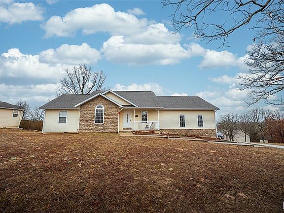 2nd image of 21848 Landmark Ln