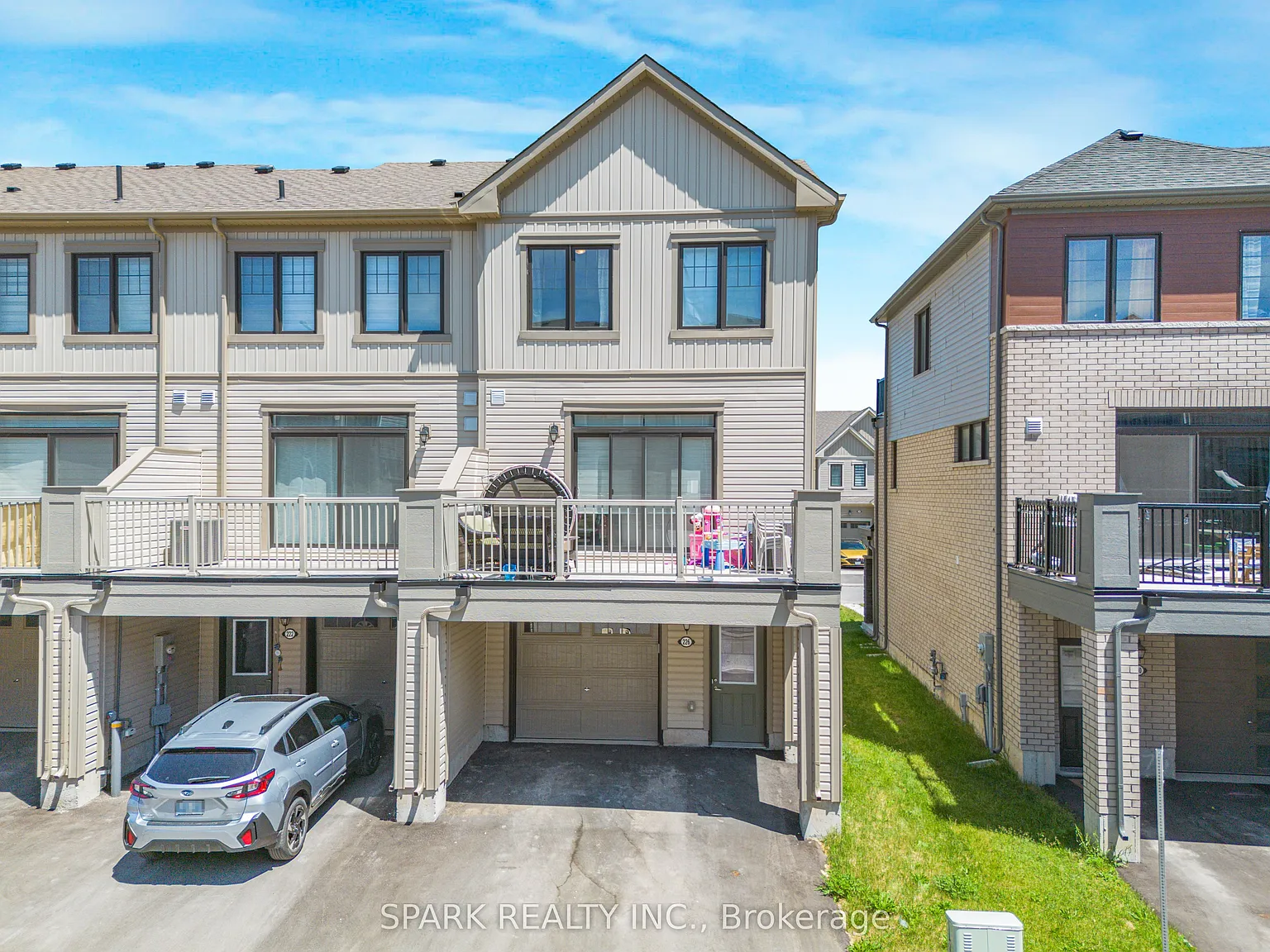 3 bed, $2,549 — Photo 1