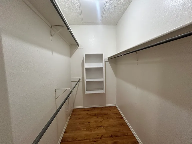 5102 80th St #204 — Photo 14