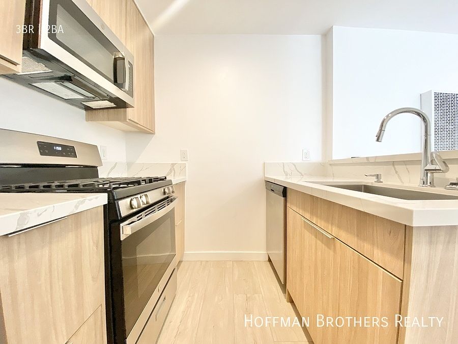 1st image of 1017 Ocean Park Blvd #7