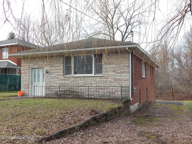2nd image of 67 Briar Avenue