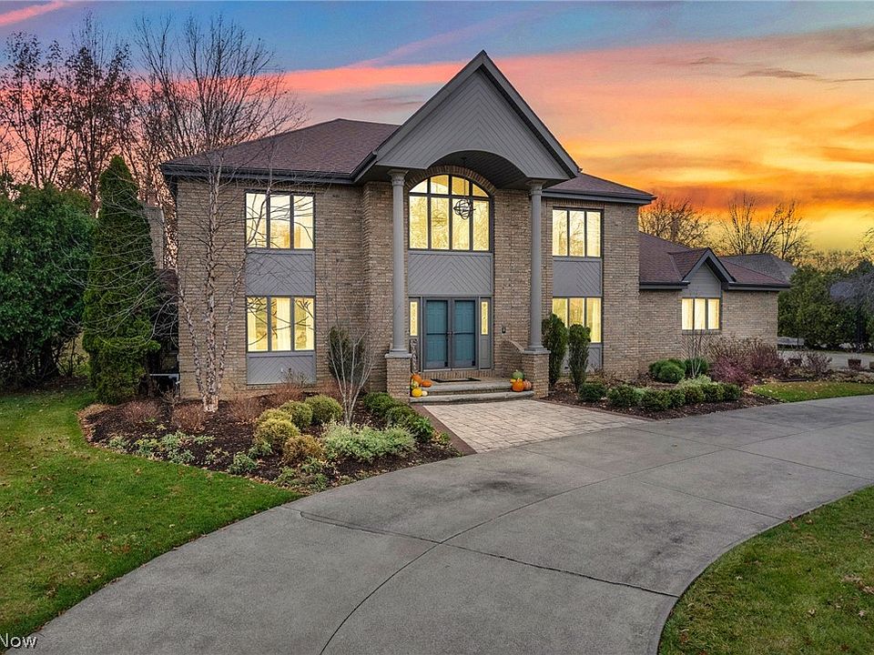 5812 Rosecliff Dr, Lorain, OH 44053 Zillow
