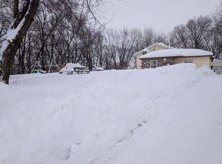 4530 Grimm Rd, Saint Bonifacius, MN 55375