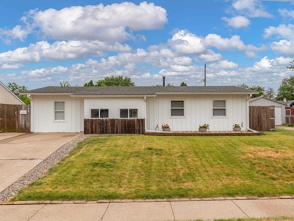 746 39th Ave, East Moline, IL 61244 Zillow