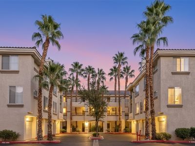 7115 S Durango Dr Unit 305, Las Vegas, NV, 89113