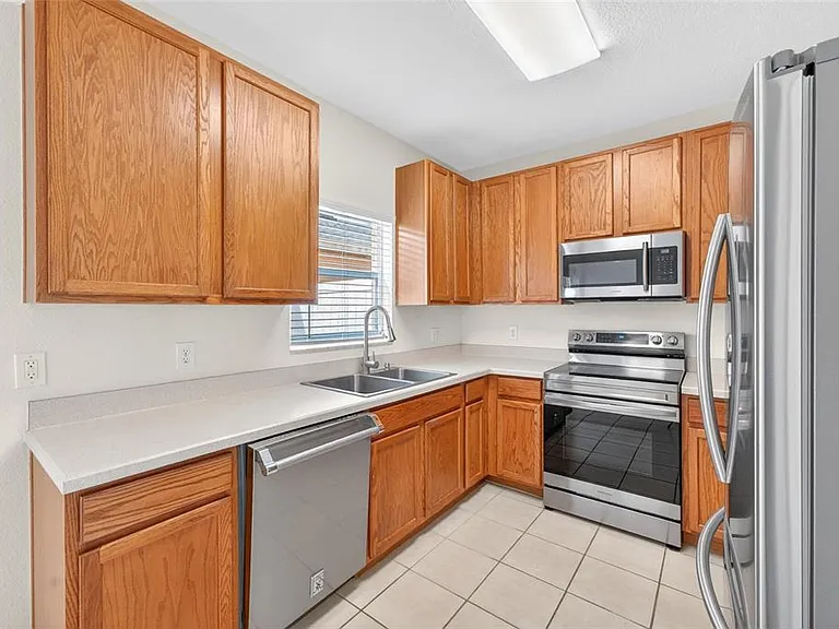 216 Deepcove Rd — Photo 14