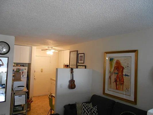 Rented by Ben Ben-Ari Real Estate | media 26