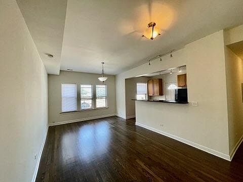 2nd image of 2516 W North Shore Ave APT 2W