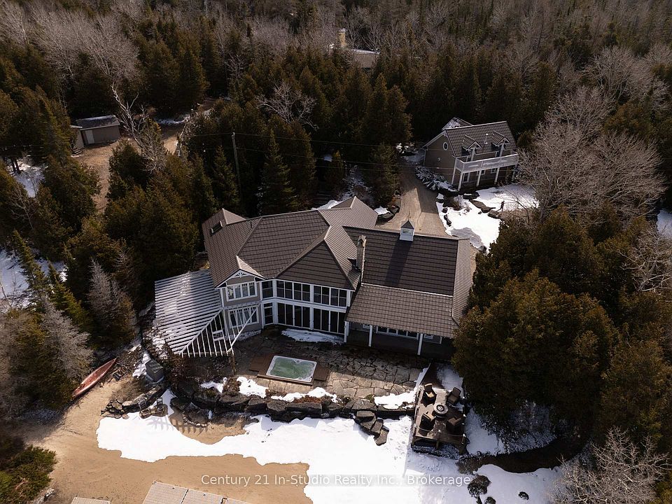 1st image of 26 Green Cedar Dr