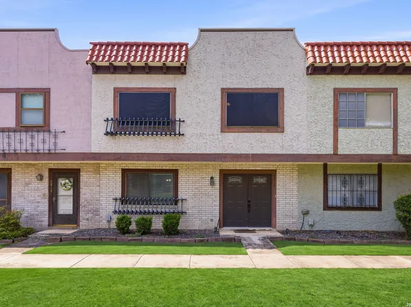 6814 Crown Rdg, San Antonio, TX 78239