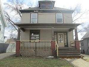 1st image of 1122 8th St NW