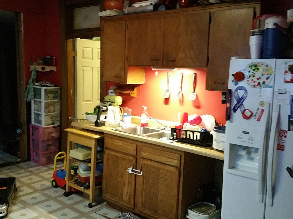 2nd image of 931 S 8th St