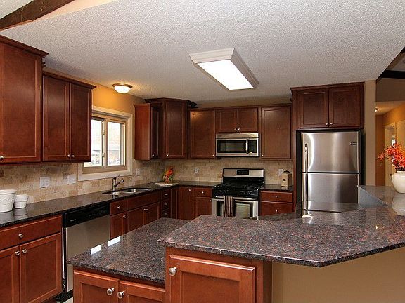 4th image of 5349 Barry Ln