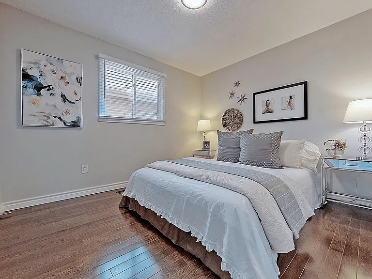Bedroom B: $980 Private room with Queen sized bed