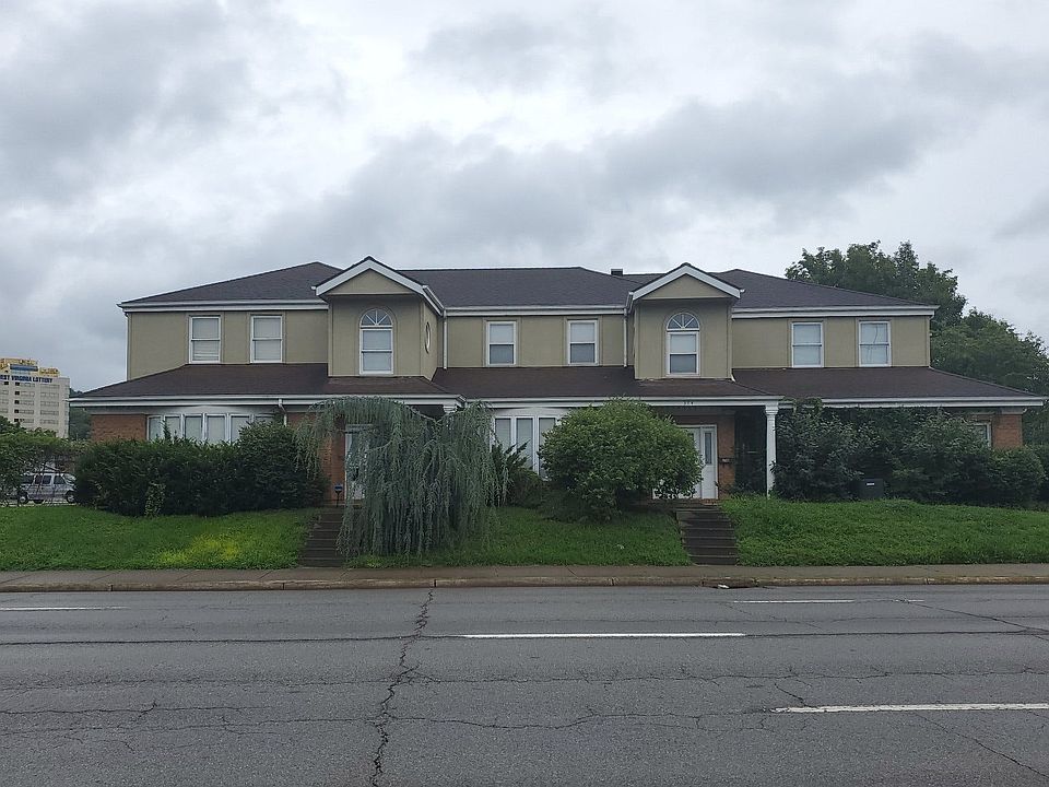 1st image of 312 Washington St SW
