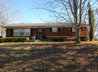 162 Green Oaks Dr, Grayson, KY 41143