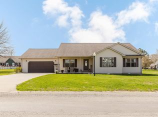 1204 Prestwicke Dr, Herrin, IL 62948
