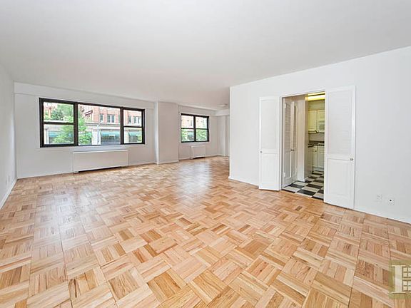 3rd image of 201 E 77th St APT 3B