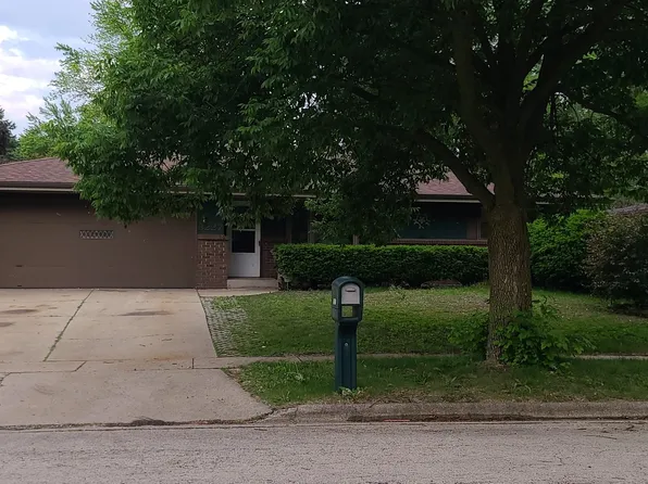 3227 Orleans Ave, Rockford, IL 61114